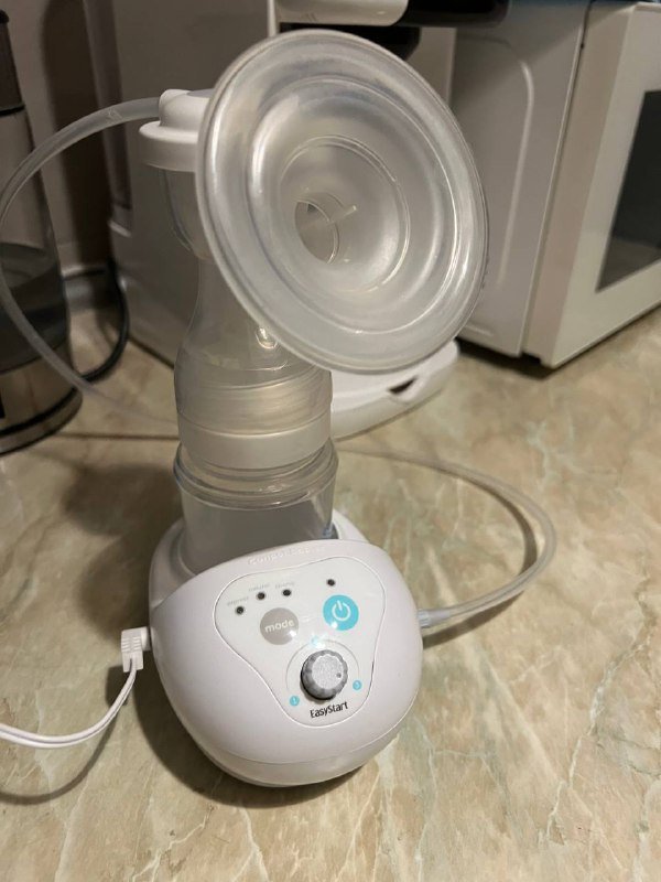 Детская кроватка, молокоотсос, зимняя обувь, кокон, комбинезоны 4