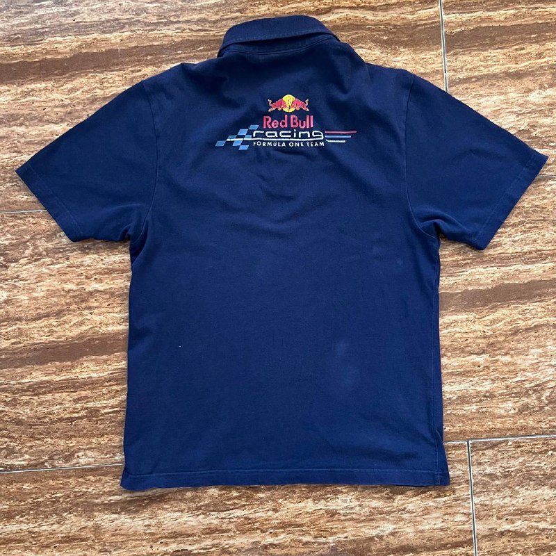 Вельветовый жилет, джинсы, джинсовые шорты, футболки Diesel и Redbull 10