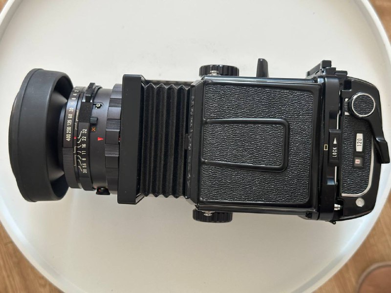 Mamiya rb67 medium format film camera with 90mm f3.8 lens 5