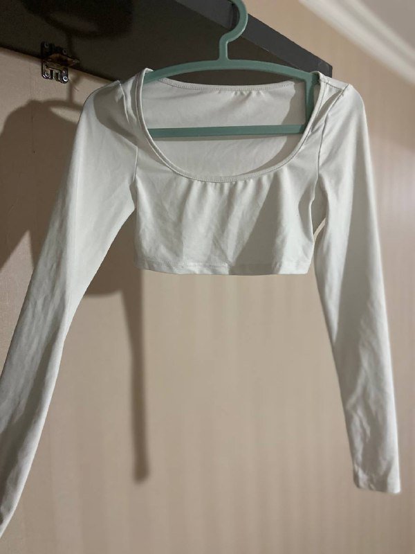 Топы XS, кроп топ M, штаны M 9