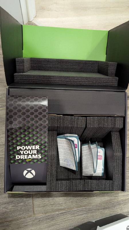 Игровая приставка Xbox Series X, джойстик контроллер с чехлом и стиками 2