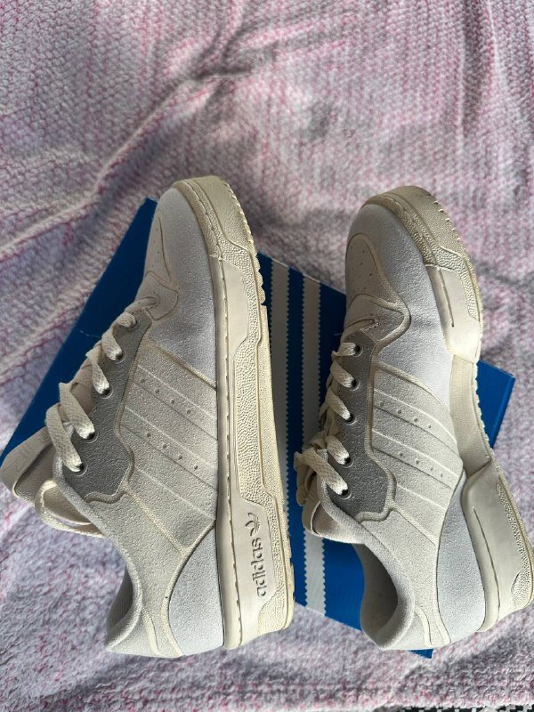 Кроссовки Adidas размер US 6,5 2