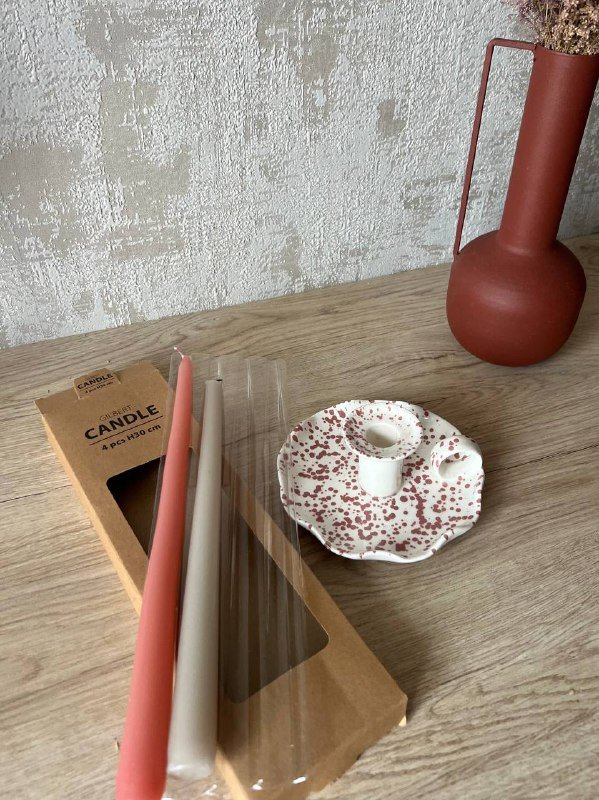 Подсвечник и две красивые свечи 3