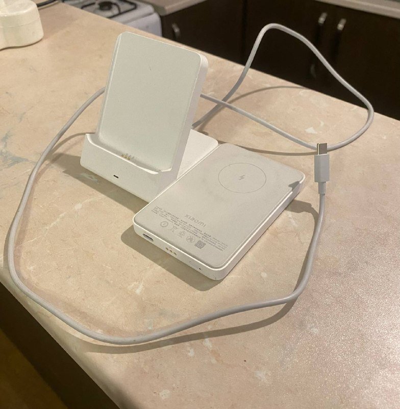 Xiaomi power bank Mag Safe 5000mAh 2в1 с док станцией 2