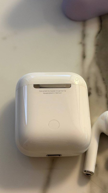Apple AirPods 2 With Charging Case MV7N2 White