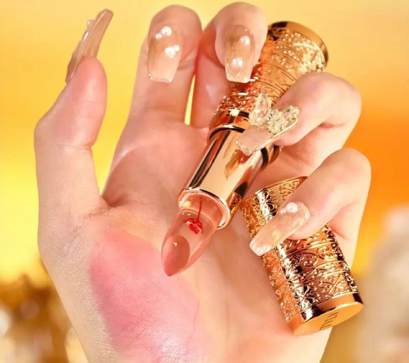 Бальзам для губ меняющий цвет увлажняющая помада 3