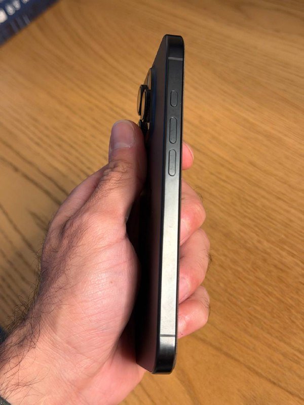 iPhone 16 Pro 128gb eSim с кейсом 6