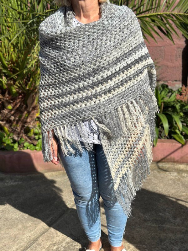 Шаль ручной работы из шерсти мариноса