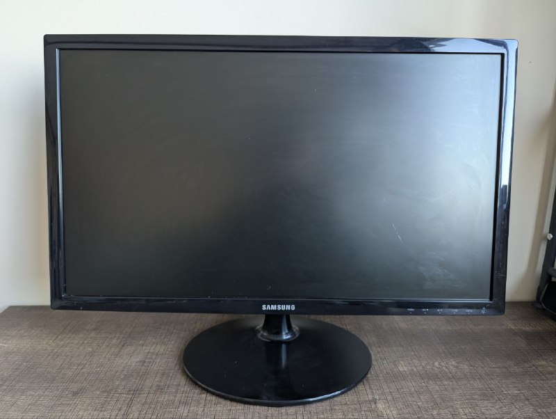 Мышь Беспроводная Logitech M190, Acer Nitro Controller, X-pen Star, Iqos Iluma, Монитор Samsung, A4tech комплект 7