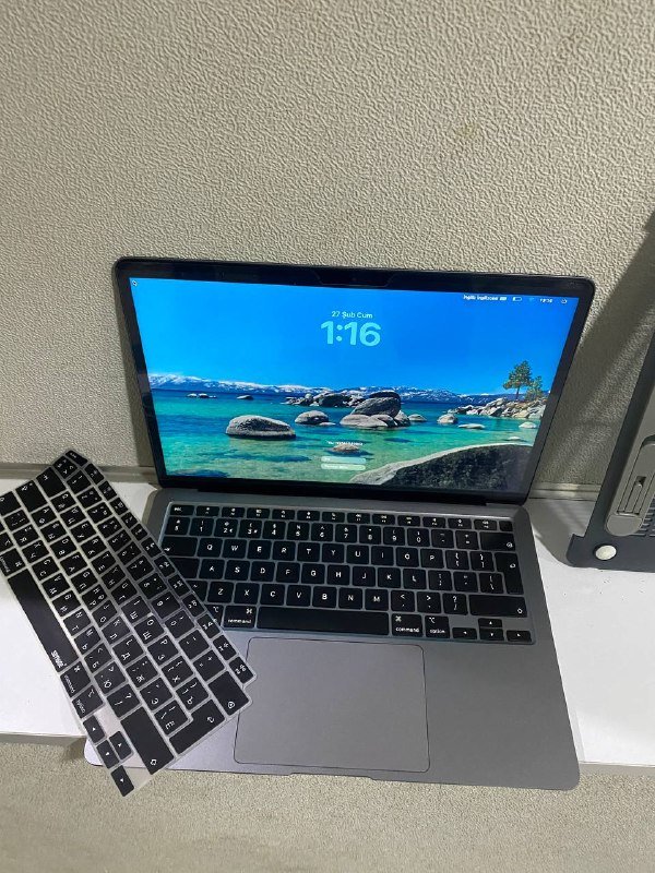 MacBook Air 13 M1 2020
