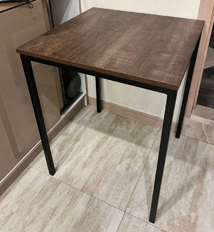 Стол рабочий для учебы 60х60 см 3