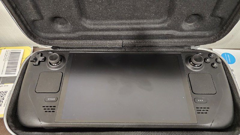 Steam Deck OLED 512GB, accessories and games 2