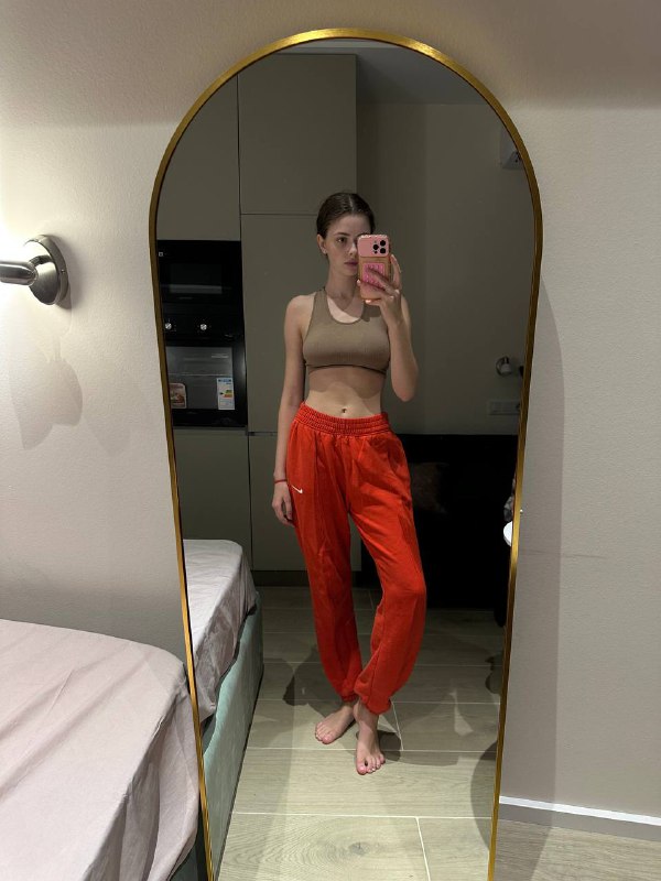 Женская одежда и обувь 4