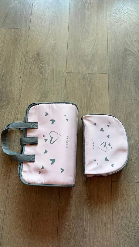 Косметички Mary Kay 1