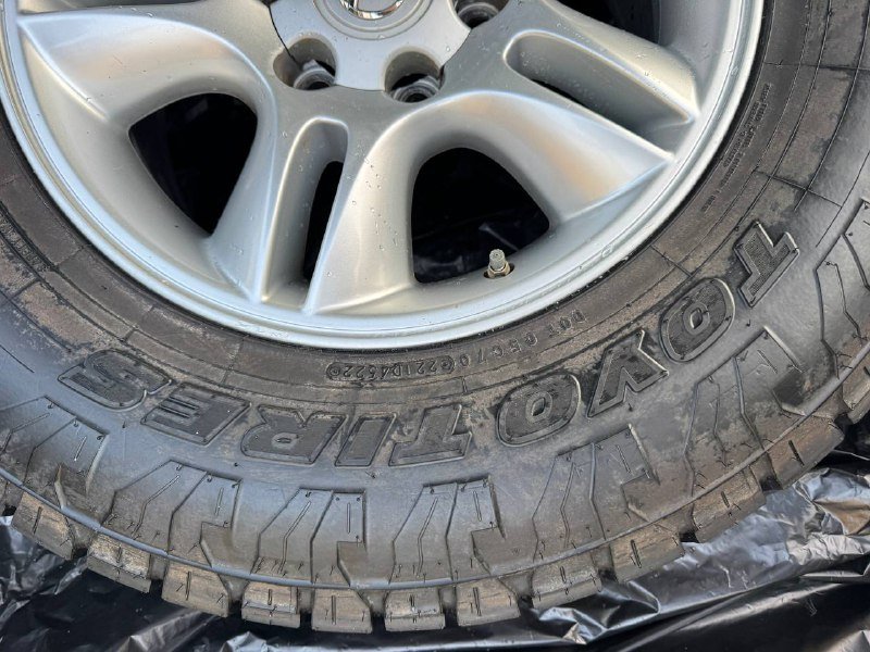 2 колеса AT 265/70/17 на дисках Lexus 3