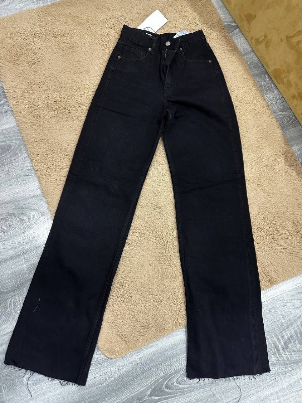 кроссовки adidas, джинсы Zara черные 4