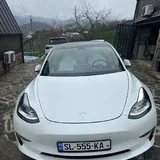 Tesla Model 3 Long Range Dual Motor 2