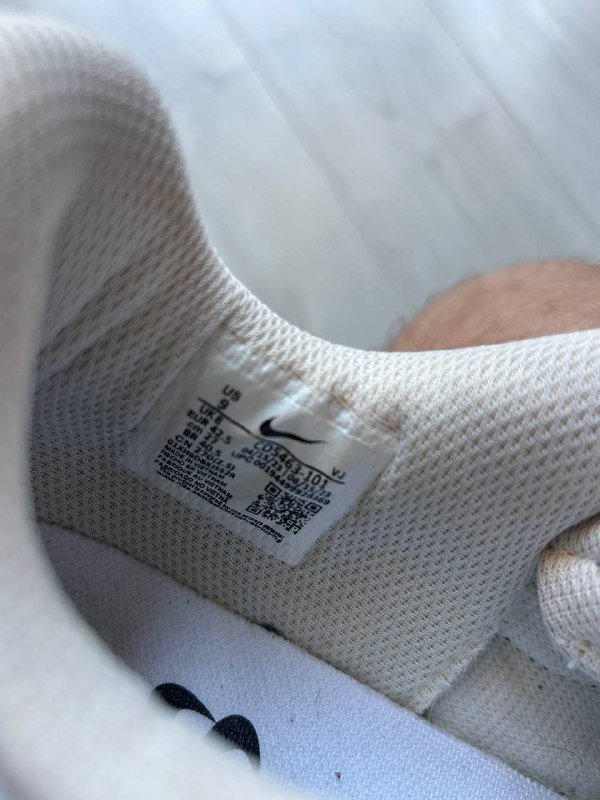 Кроссовки Nike новые 4