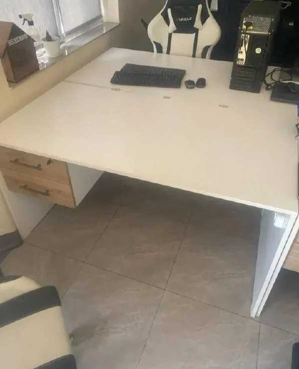 Компьютерный стол из MDF