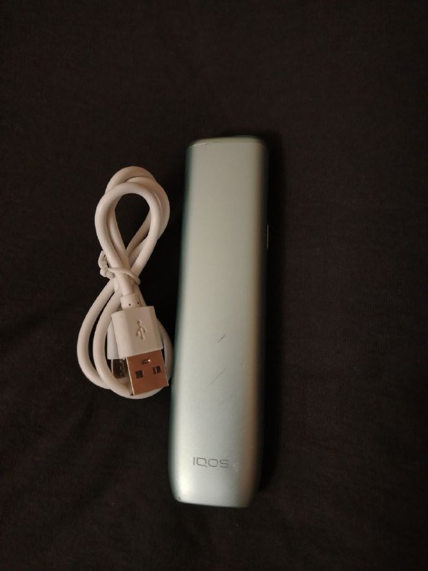 Айкос электронное устройство с USB кабелем