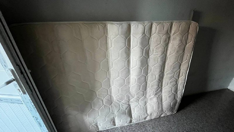 Матрас 150x200 б/у