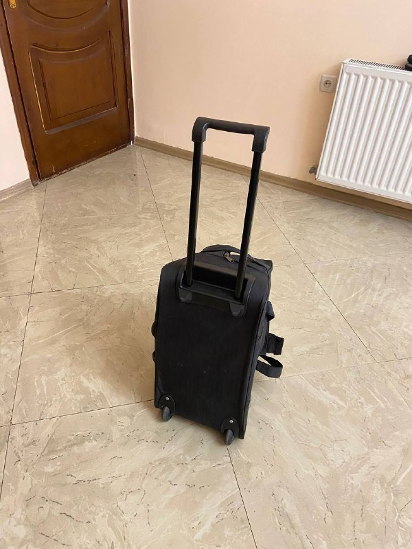 Дорожная сумка с ручкой и колесиками 5