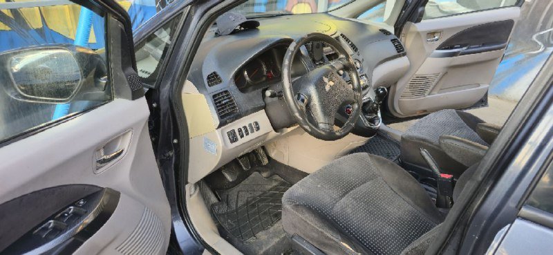 Mitsubishi Grandis 2.0 diesel 2005 механика 10