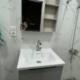 Тумба с раковиной и зеркалом 3