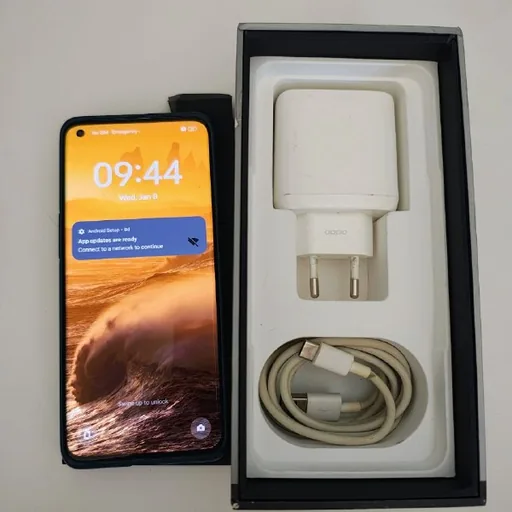 Телефон Oppo Find X3 Pro