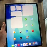 iPad Pro 12.9 6th generation 256GB 3
