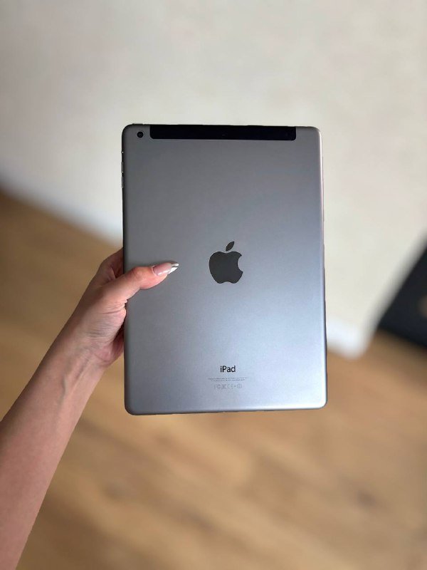 iPhone 14 Pro, iPad Air, AirPods Pro 2 5