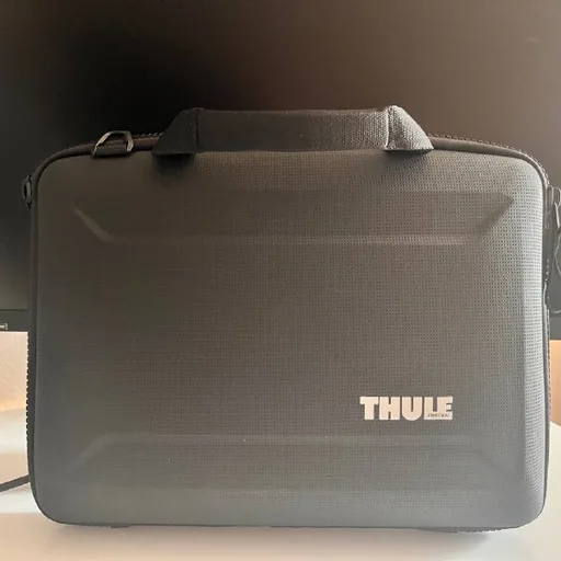 Сумка THULE для MacBook