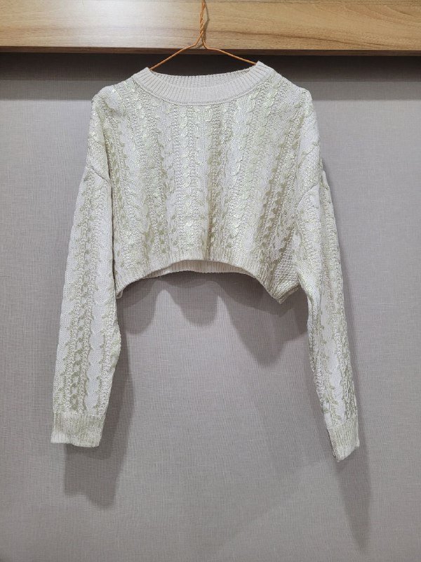 Плойка Rowenta, желетка Zara, юбка-шорты, платья, кофта, свитер 7