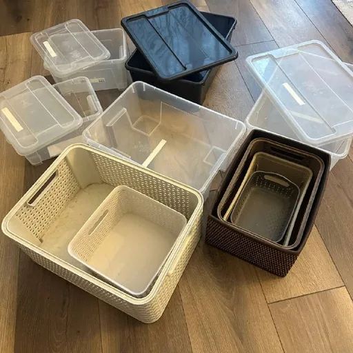 Пластиковые коробки IKEA для хранения