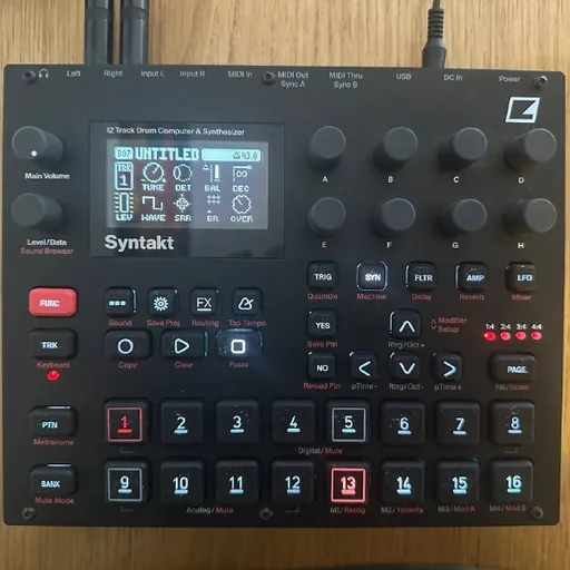 Драм-машина синтезатор Elektron Syntakt