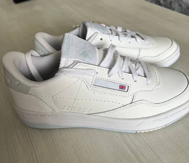 Женские кроссовки Reebok Court Peak размер 38