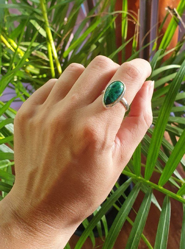 Серебряное кольцо с камнем 4