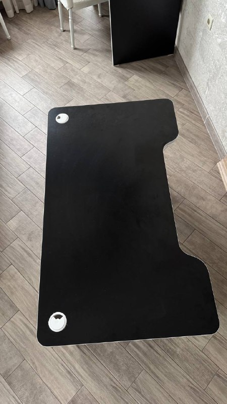 НОВЫЙ компьютерный стол 3