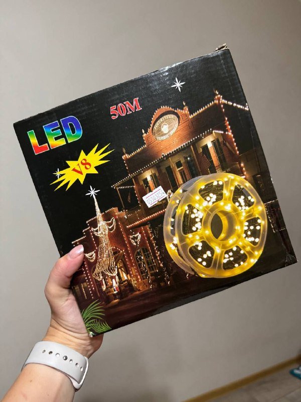 Золотые шары, гирлянда с лампочками, гирлянда-дождик 3