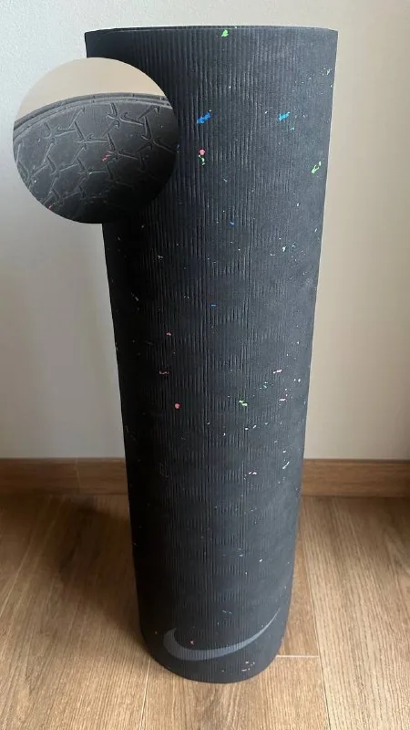 Коврик для йоги Nike 1