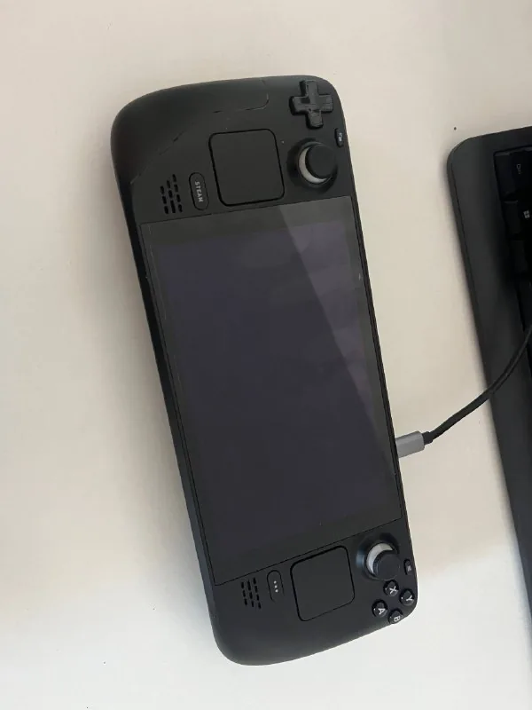 Steam Deck LCD 256GB, original case, charger, USB hub, Wi-Fi dongle 1