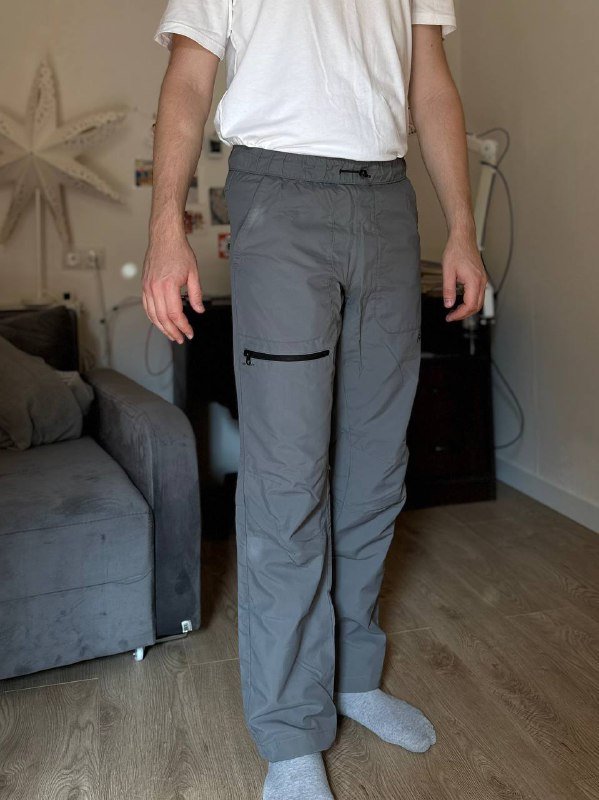 Коврик туристический, поло Adidas, брюки Outventure, шорты Nike, кроссовки Adidas, сандали, миски Northland, ложка-вилка, фонарик, светильник кемпинговый 3