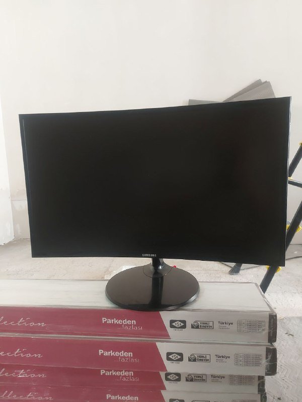 Монитор Samsung LC27F390FHIXRU