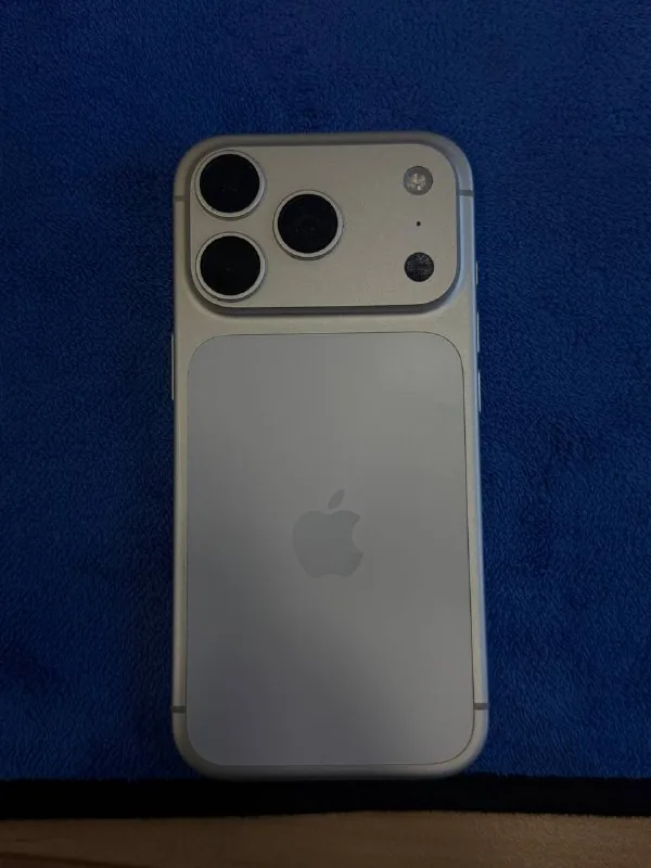 iPhone 17 Pro 1