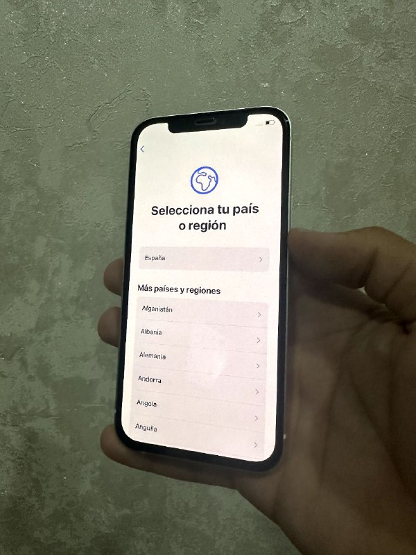 Iphone 12 с двумя чехлами 3