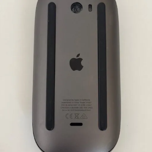 Мышь Apple Magic Mouse, Apple Pencil Pro, Наушники EarPods Lightning