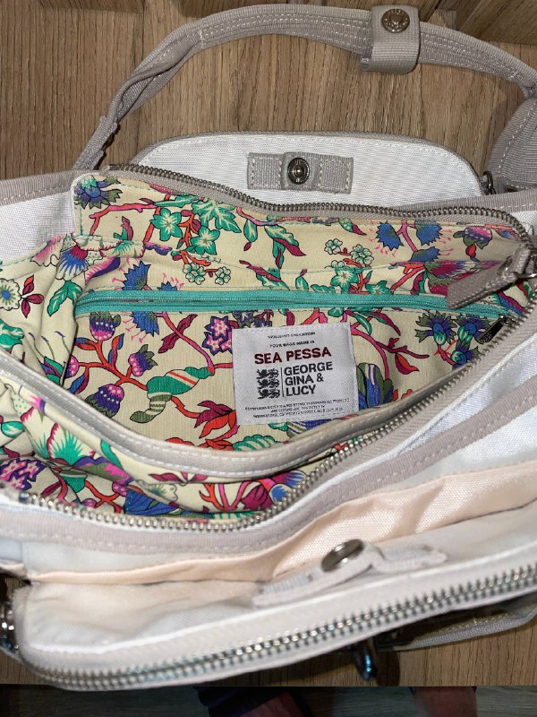 George Gina & Lucy Bag 4
