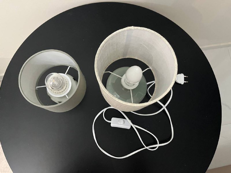 Лампы, пушистые подушки, крючок, корона, бижутерия 2