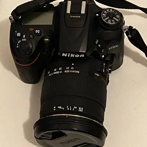 Фотоаппарат Nikon D7200 с объективом Sigma 18-50