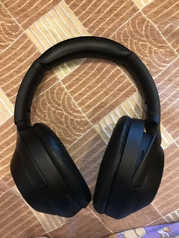 Наушники Sony WH-1000XM4 1